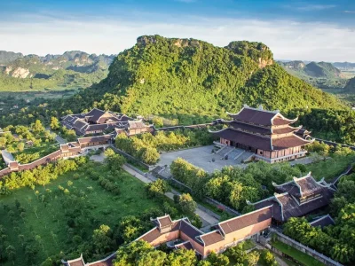 Tour Bái Đính – Tràng An – Hang Múa 1 Ngày – Ăn trưa Buffet